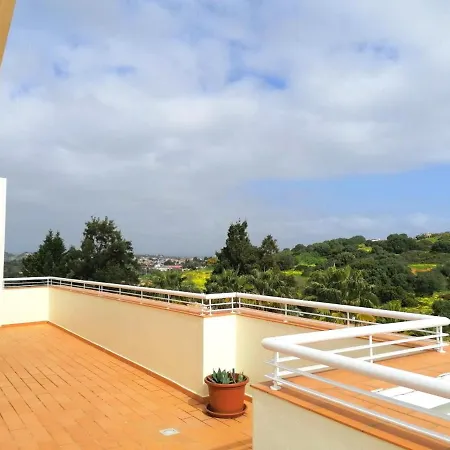 Top Floor Apartment With Large Terrace And Sea View - Winter Lets Apartament *