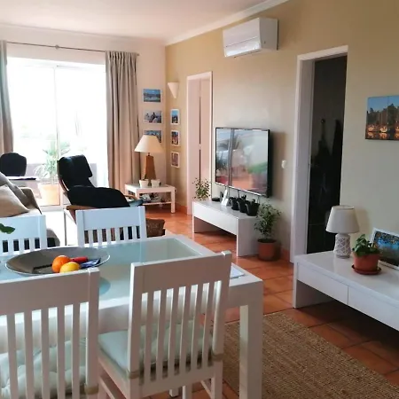 Apartament Top Floor Apartment With Large Terrace And Sea View - Winter Lets