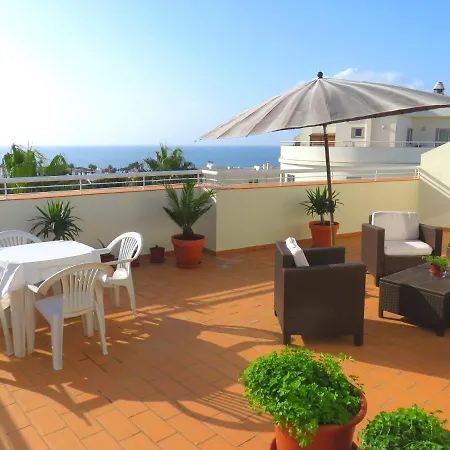 Top Floor Apartment With Large Terrace And Sea View - Winter Lets Lagos