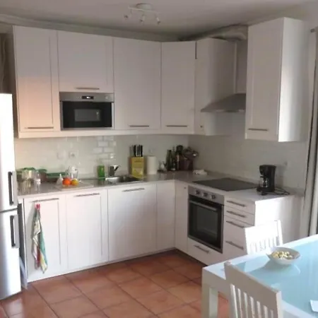 Top Floor Apartment With Large Terrace And Sea View - Winter Lets * Lagos